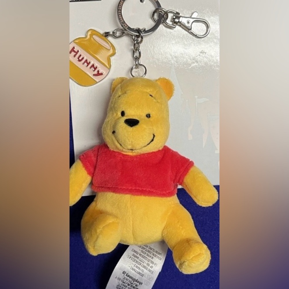 Disney Yellow Winnie the Pooh Plush Keychain with Red Shirt♥️✨💛✨♥️💛